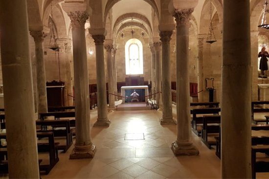 9-cattedrale-trani-cripta-di-san-nicola